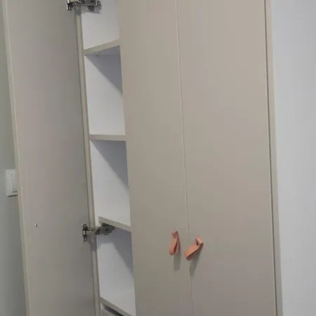 Lobzow Apartment *