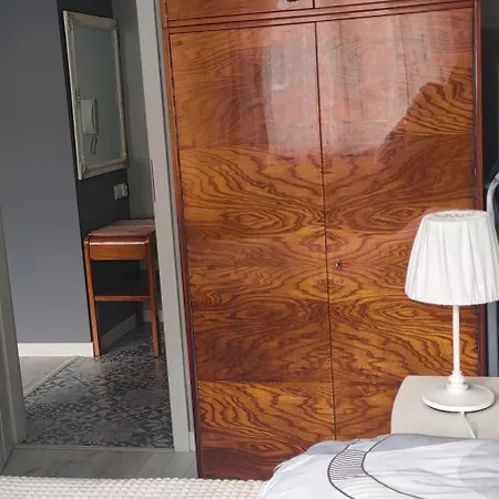 Lobzow Apartment